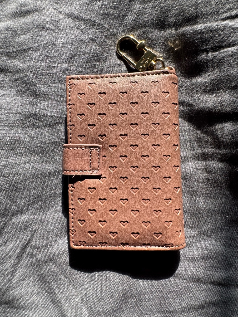 Beige-Pink Heart-Embossed Keychain Wallet - Picture 5 of 8